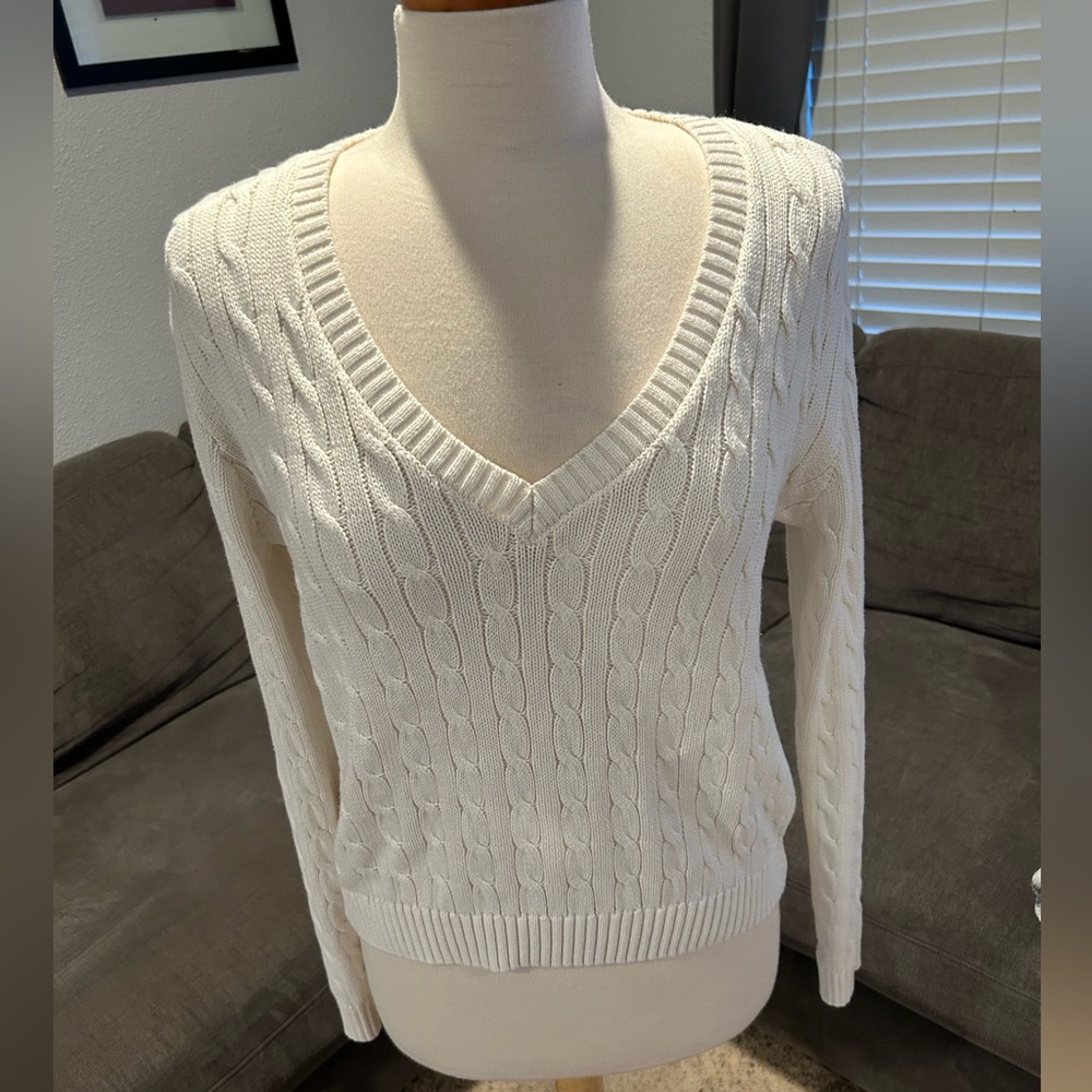 Brandy Melville cable knit Sweater